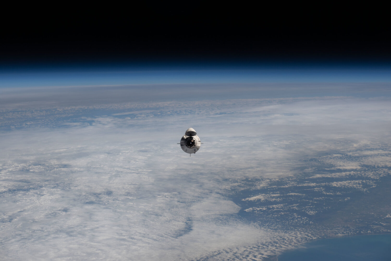Phi hành đoàn tư nhân Axiom Space trở về Trái đất an toàn - Dấu mốc quan trọng trong du hành vũ trụ thương mại - Ảnh 2.
