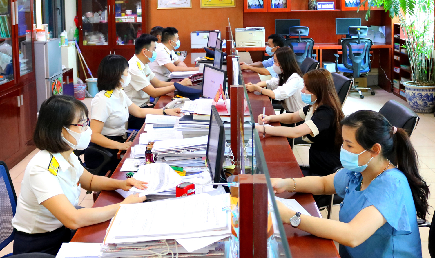 9 giám đốc doanh nghiệp tư nhân nợ thuế tại Lào Cai bị đề nghị tạm hoãn xuất cảnh - Ảnh 1.