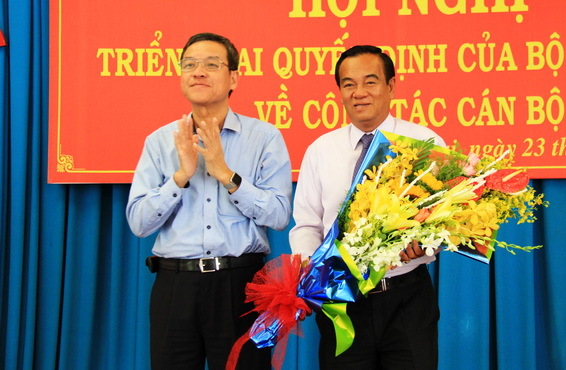 Bắt tạm giam nguyên Bí thư tỉnh ủy và nguyên Chủ tịch Ủy ban nhân dân tỉnh Đồng Nai về tội nhận hối lộ - Ảnh 1.