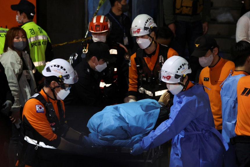 Hàn Quốc tổ chức quốc tang sau vụ giẫm đạp khiến ít nhất 151 người chết - Ảnh 3.