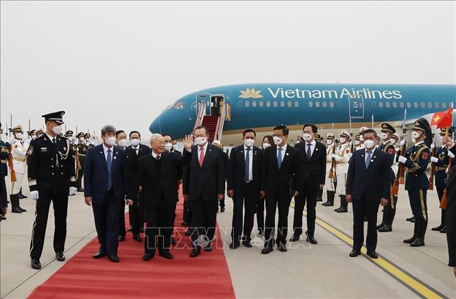 Tổng Bí thư Nguyễn Phú Trọng đến Bắc Kinh, bắt đầu chuyến thăm chính thức nước Cộng hòa Nhân dân Trung Hoa - Ảnh 2.