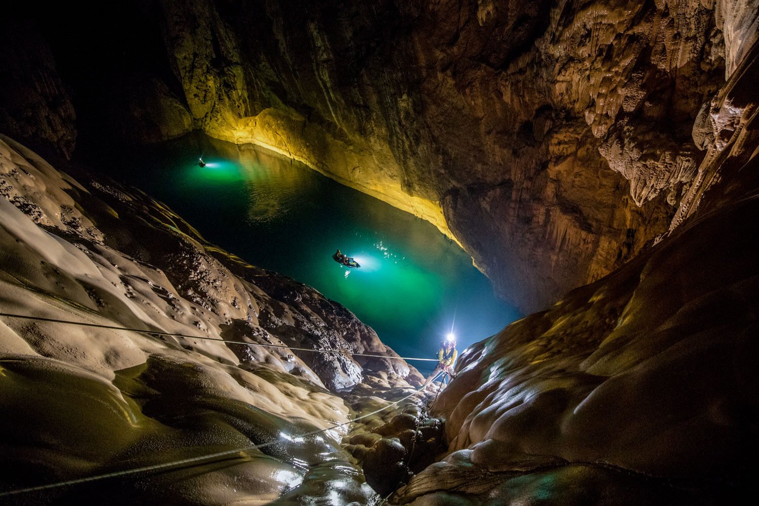 Khám phá Sơn Đoòng - hang động tự nhiên kỳ vĩ nhất thế giới - Ảnh 4.