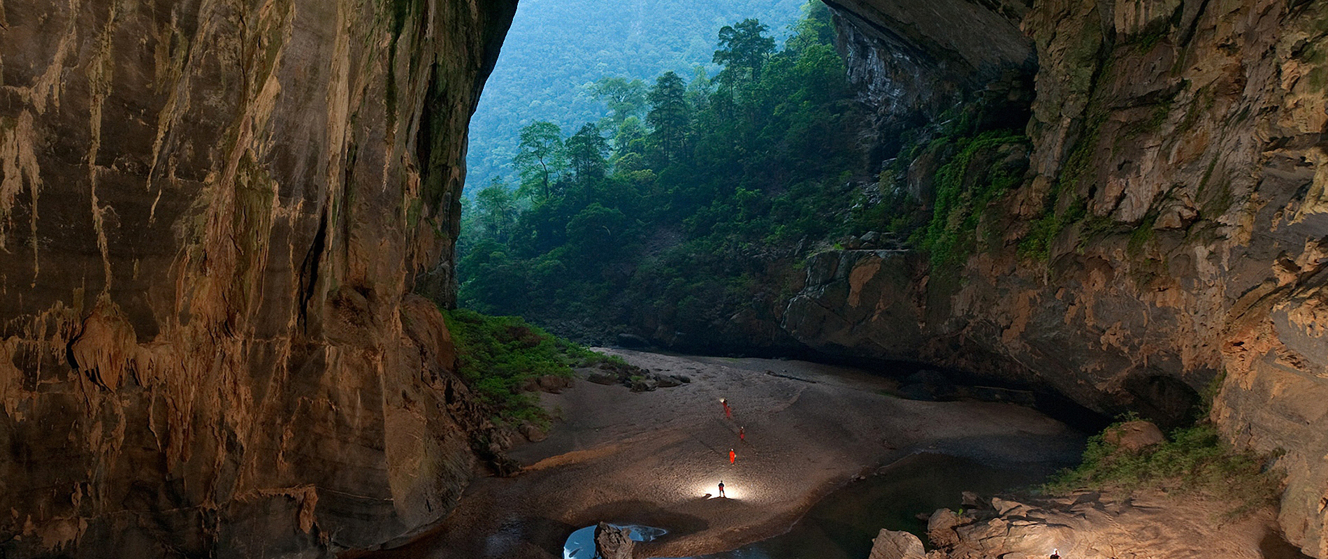 Khám phá Sơn Đoòng - hang động tự nhiên kỳ vĩ nhất thế giới - Ảnh 14.