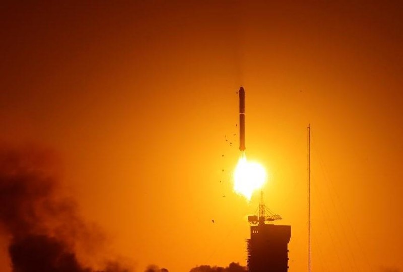 Trung Quốc phóng thành công vệ tinh thám hiểm mặt trời - Ảnh 1.