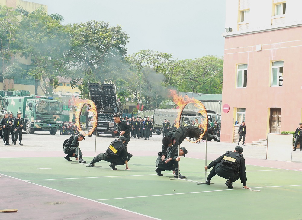 Ra mắt 2 Trung đội đặc biệt tinh nhuệ thuộc Bộ Tư lệnh Cảnh vệ - Ảnh 7.