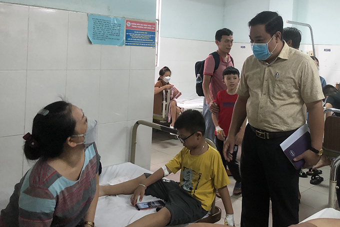 Vụ ngộ độc tại trường iSchool Nha Trang: 21 ca nặng đã ổn định, tăng cường bảo đảm ATTP bữa ăn học đường - Ảnh 1.