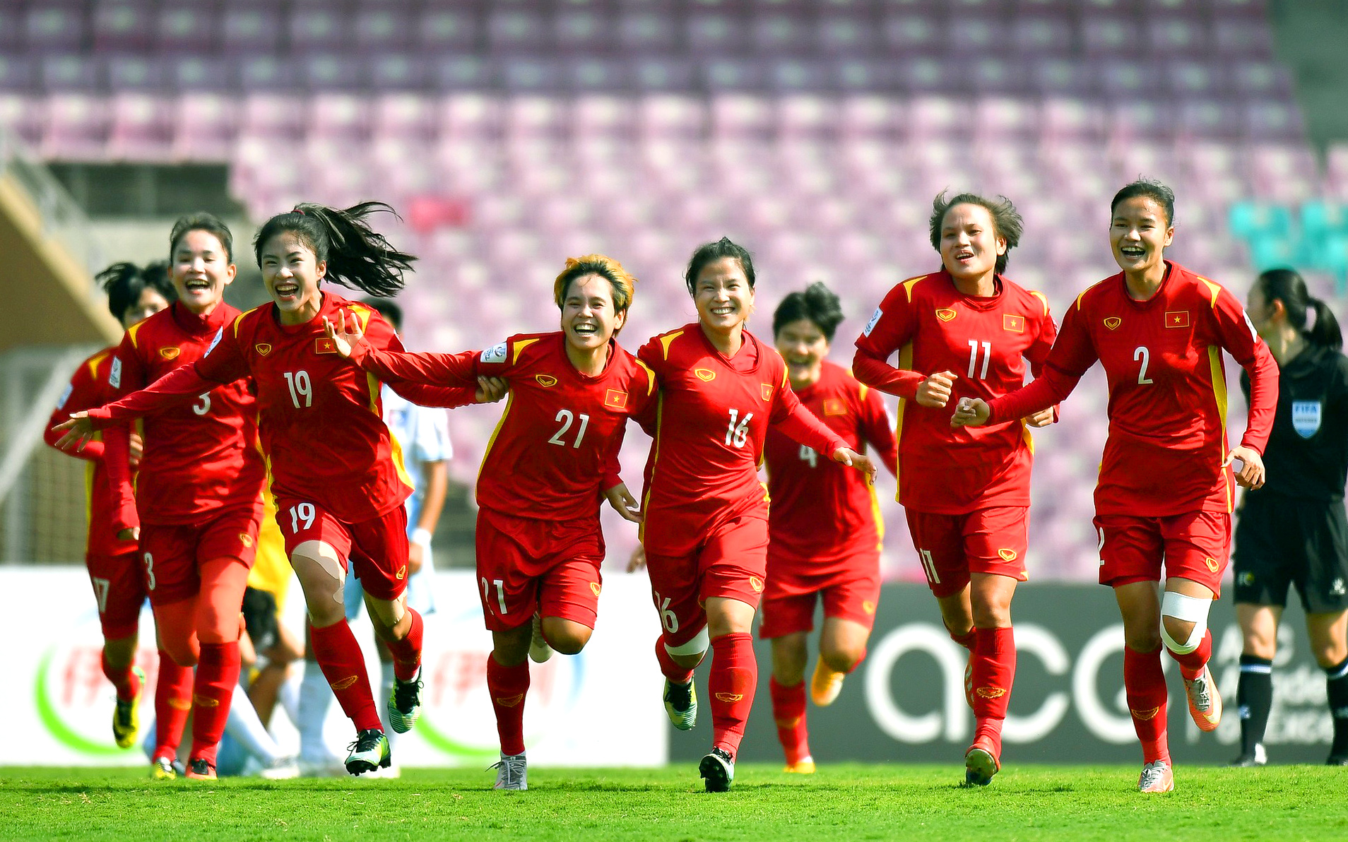 Tôn Vinh Hình Ảnh Bóng Đá Nữ Việt Nam Dịp World Cup 2022