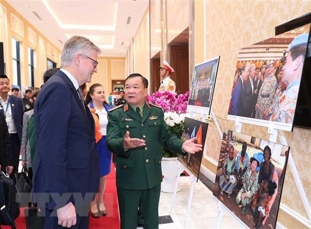 Phó Tổng Thư ký Liên hợp quốc thăm Cục Gìn giữ hòa bình Việt Nam - Ảnh 1.