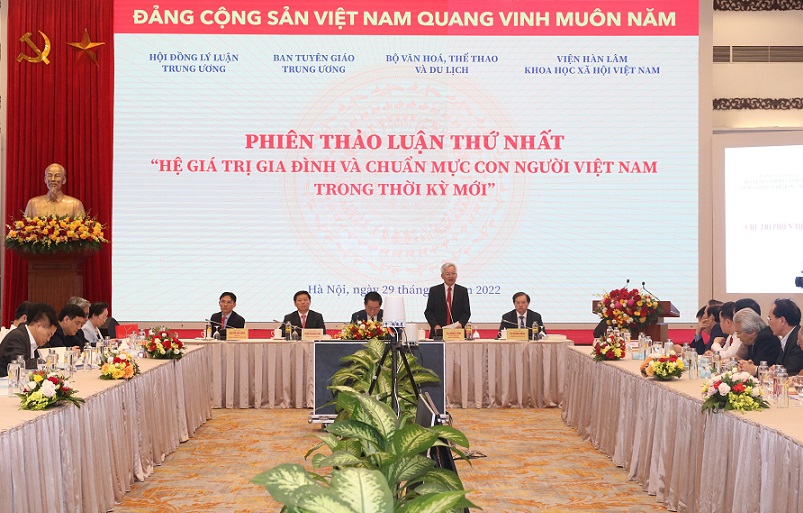 Hội thảo quốc gia: Hệ giá trị quốc gia, văn hóa, gia đình và chuẩn mực con người Việt Nam trong thời kỳ mới - Ảnh 4.