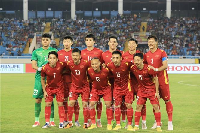 Đội tuyển Việt Nam ngược dòng giành chiến thắng trước câu lạc bộ Borussia Dortmund - Ảnh 1.