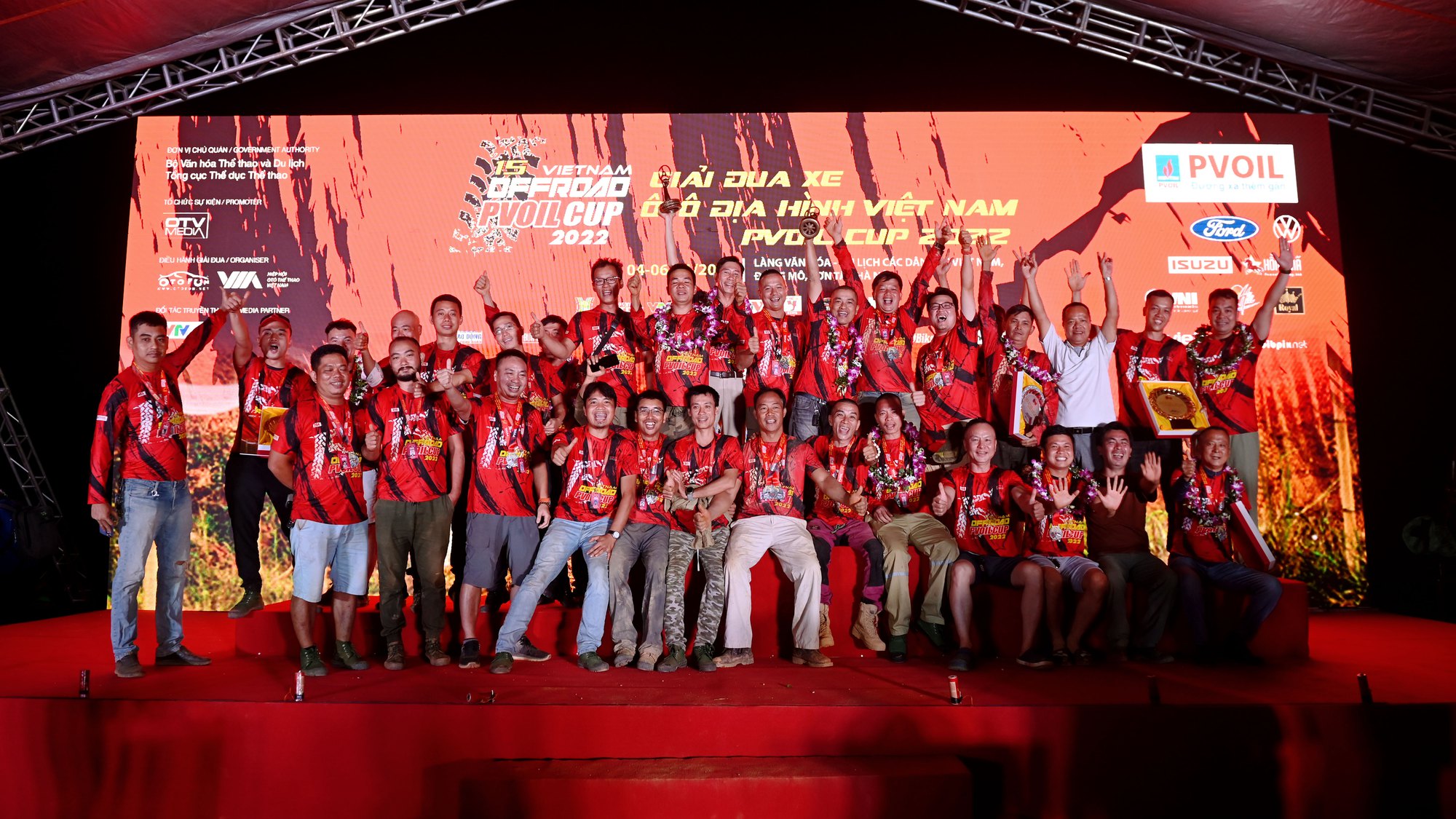 Khép lại Giải Đua xe Ô tô Địa hình lớn nhất Việt Nam PVOIL VOC 2022: Mùa của những kỷ lục  - Ảnh 10.