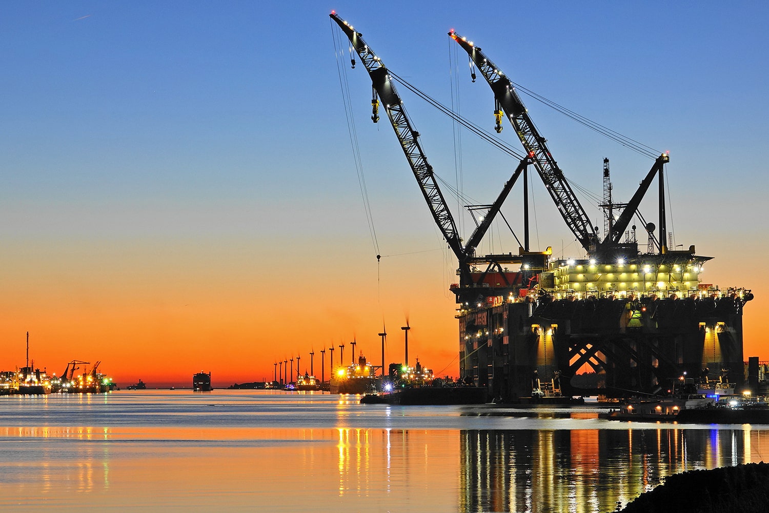 Cận cảnh cảng Rotterdam, cảng lớn nhất châu Âu - nơi vừa có buổi làm việc với Thủ tướng Chính phủ Phạm Minh Chính  - Ảnh 12.
