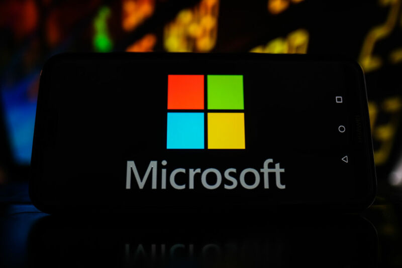 Microsoft lên kế hoạch cung cấp Internet cho 10 triệu người ở châu Phi - Ảnh 1.