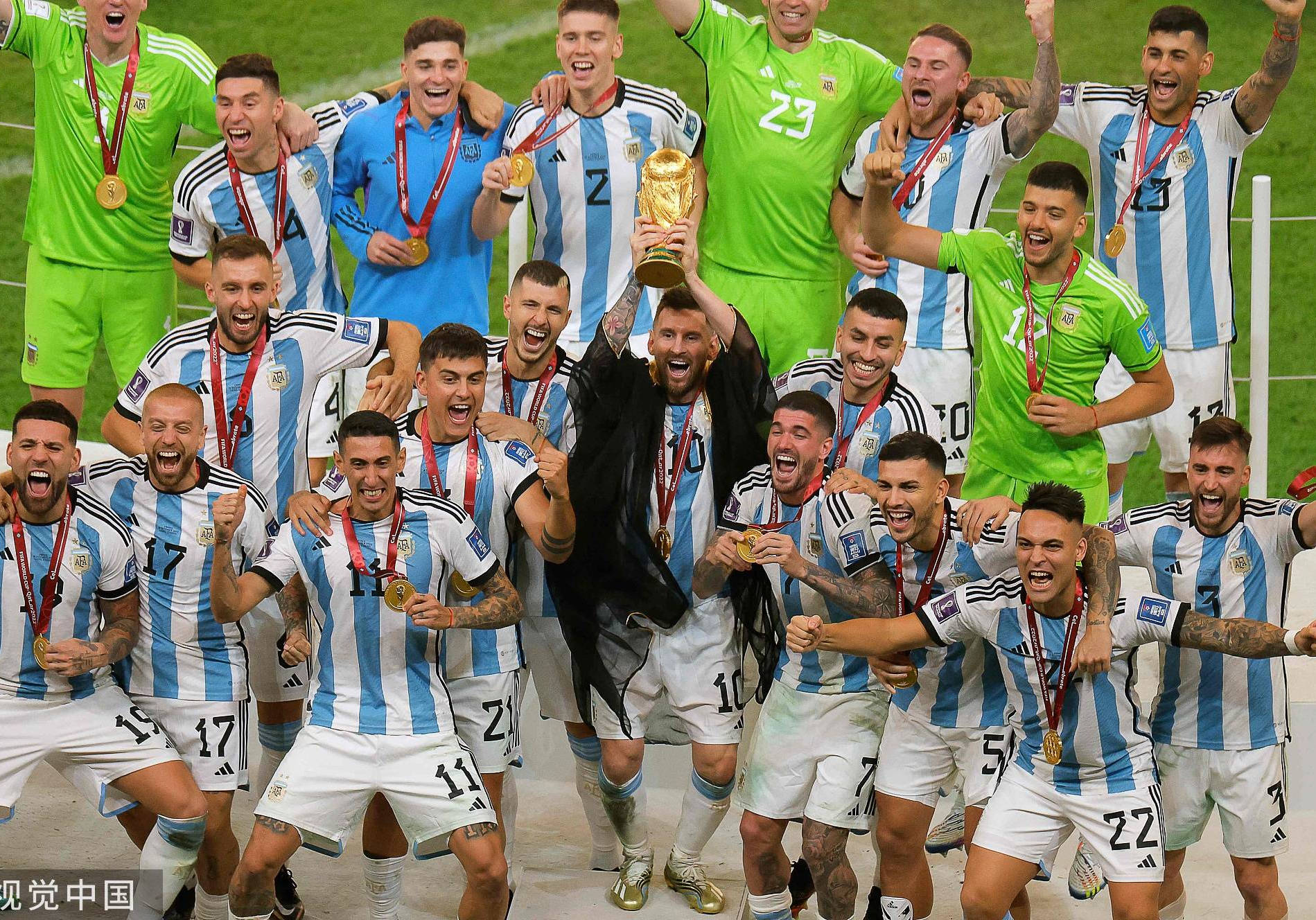 World Cup 2022: Argentina giành cúp vô địch sau trận đấu kịch tính từng giây phút - Ảnh 1.