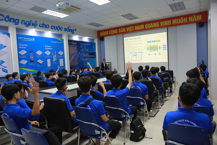 Hàn Quốc hỗ trợ Việt Nam đào tạo nhân lực công nghệ thông tin - Ảnh 1.