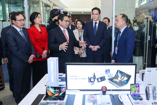 Thủ tướng mong muốn Tập đoàn Samsung coi Việt Nam là cứ điểm quan trọng nhất, chiến lược toàn cầu, toàn diện về sản xuất - Ảnh 4.