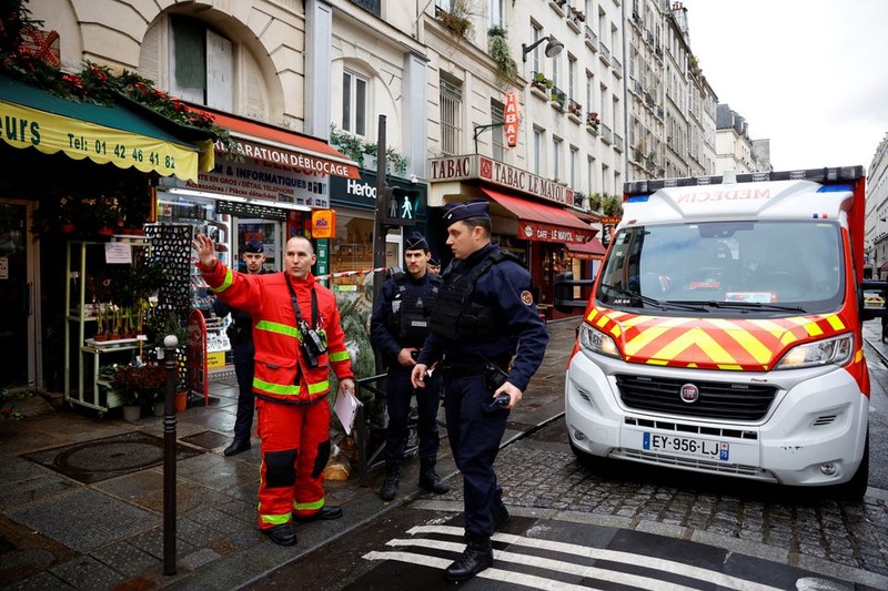 Pháp: nhóm người Kurd biểu tình sau vụ xả súng tại thủ đô Paris - Ảnh 2.