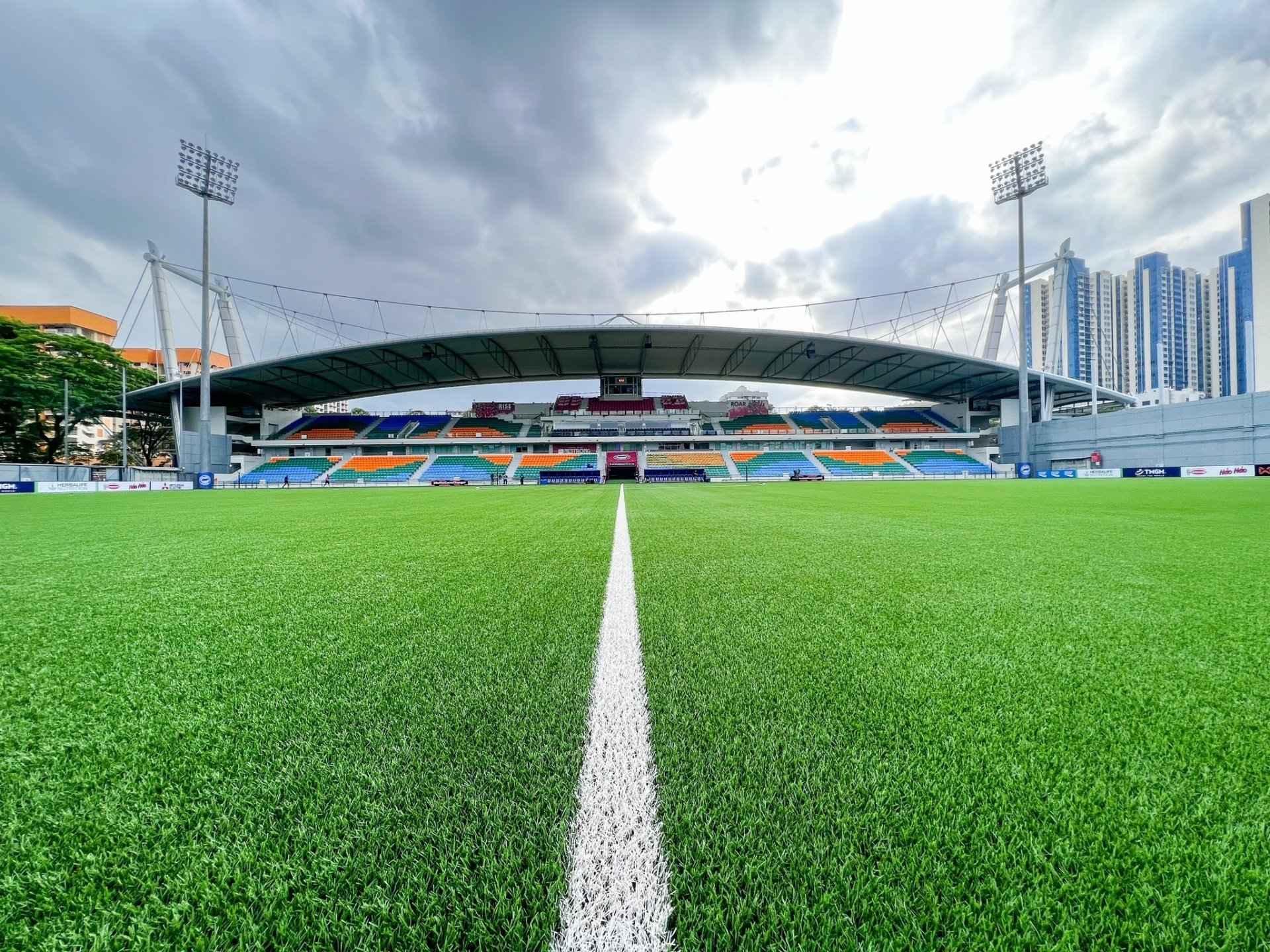 Hình ảnh nền sân bóng đá, sân vận động rực rỡ sắc màu - PNG
