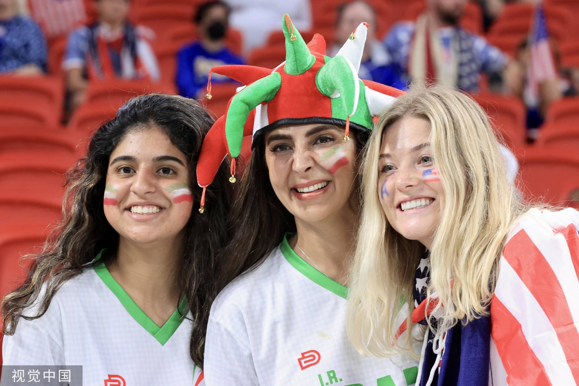 World Cup 2022: Các fan nữ sẽ không còn lo bị quấy rối trên khán đài - Ảnh 1.
