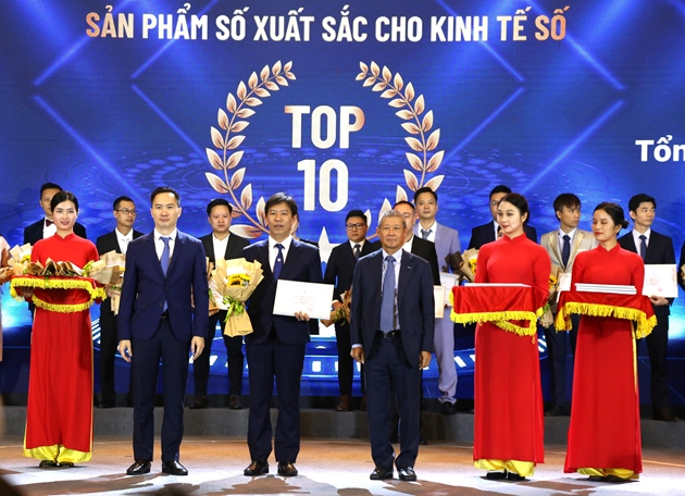 40 giải pháp được trao thưởng &quot;Sản phẩm Công nghệ số Make in Viet Nam&quot; 2022 - Ảnh 1.