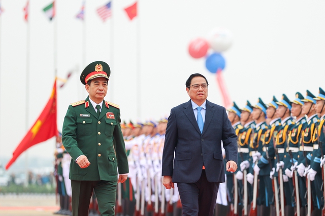 Thủ tướng Chính phủ: Chính sách quốc phòng của Việt Nam là vì hòa bình, tự vệ, vì nhân dân - Ảnh 1.