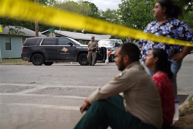 Mỹ: Thêm nhiều nạn nhân thiệt mạng trong vụ xả súng tại trường học - Ảnh 1.