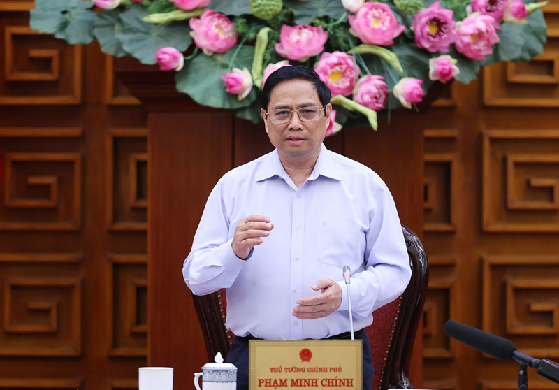 Thủ tướng Phạm Minh Chính: Rà soát quy định, bảo đảm đủ vật tư, thuốc, thiết bị y tế phòng dịch, chữa bệnh - Ảnh 1.