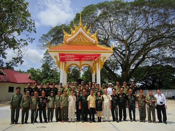 Những đài tưởng niệm anh hùng liệt sĩ Việt Nam trên đất Lào - Ảnh 5.