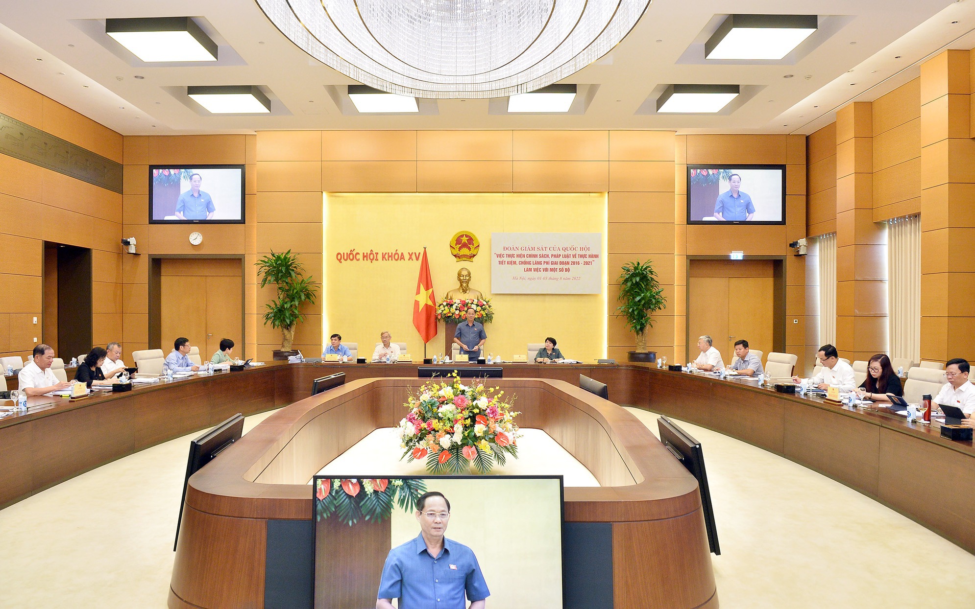 Dự thảo Luật Tiết kiệm, chống lãng phí: Đưa 10 nguyên tắc tiết kiệm, chống lãng phí vào điều lệ, nội quy của doanh nghiệp - Ảnh 3.