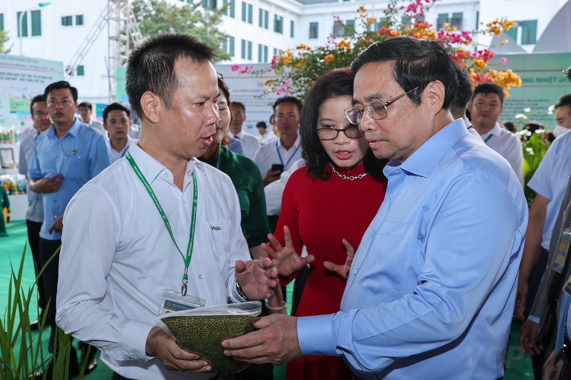 Thủ tướng Chính phủ: Học viện Nông nghiệp Việt Nam cần phải trở thành đại học hàng đầu thế giới về nông nghiệp - Ảnh 6.