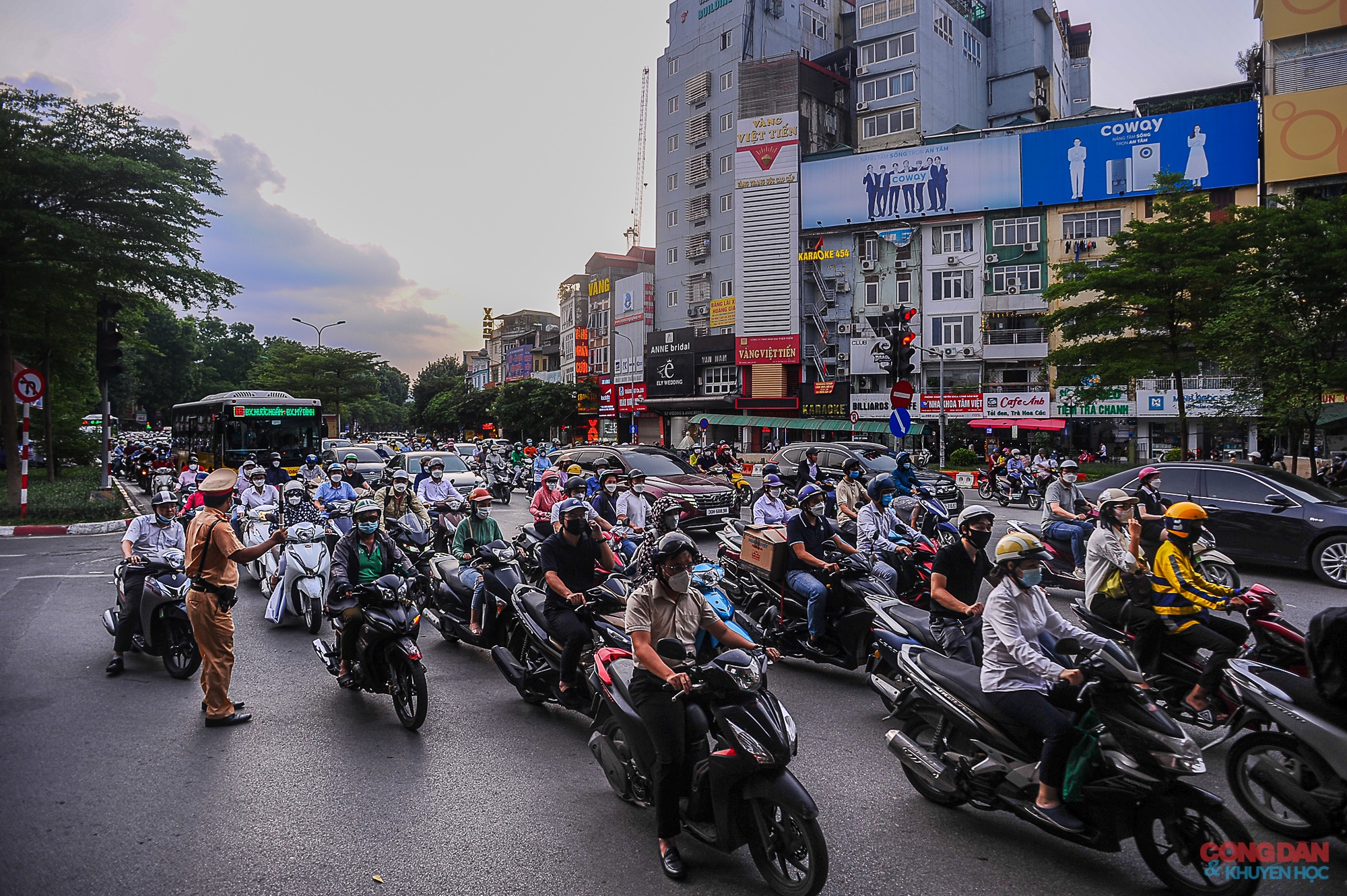 Những điểm đen ùn tắc ở Hà Nội sau tổ chức lại giao thông - Ảnh 7.