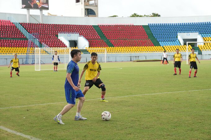 Khai mạc vòng chung kết Press Cup 2022, trao 50 suất quà cho học sinh nghèo vượt khó - Ảnh 8.