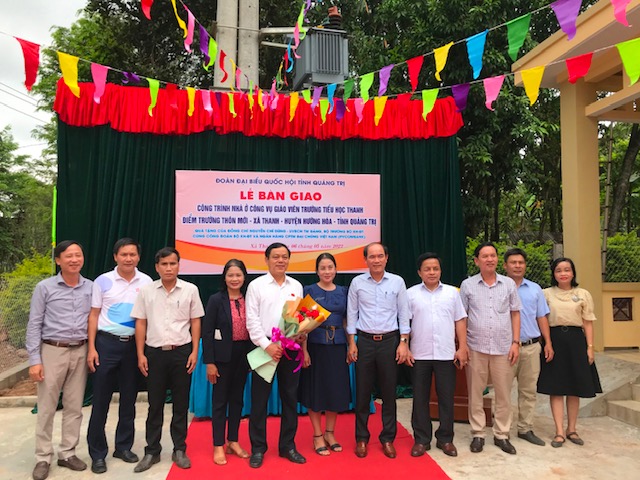 PVcomBank trao tặng 02 nhà công vụ cho giáo viên vùng cao tỉnh Quảng Trị - Ảnh 1.