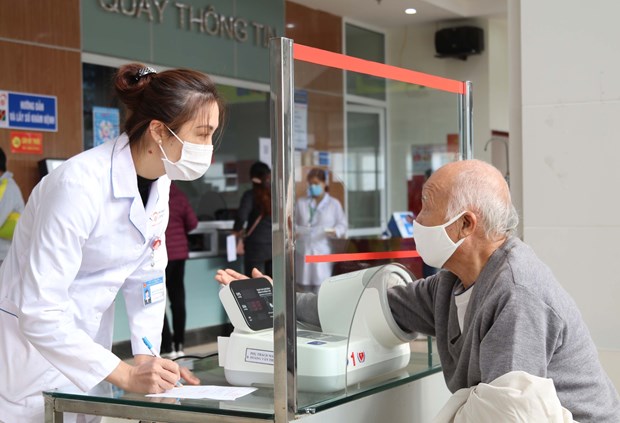 Hà Nội: Gần 60% cơ sở khám chữa bệnh bằng bảo hiểm y tế bằng căn cước công dân gắn chíp - Ảnh 1.