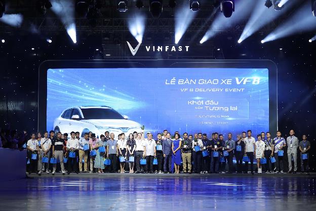Truyền thông quốc tế nói về sự kiện bàn giao xe VinFast VF 8 - Ảnh 2.