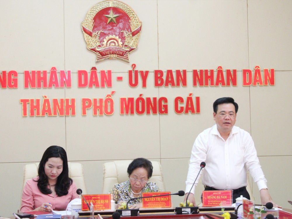 Chủ tịch Hội Khuyến học Việt Nam Nguyễn Thị Doan làm việc với Hội Khuyến học thành phố Móng Cái (Quảng Ninh)  - Ảnh 2.
