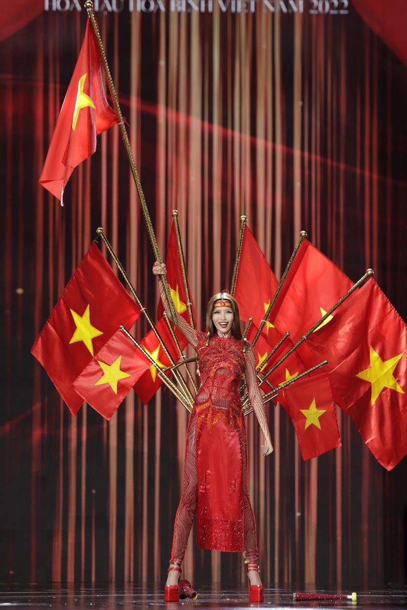 Miss Grand Vietnam 2022: Đêm trình diễn Trang phục Văn hóa Dân tộc đầy màu sắc - Ảnh 18.