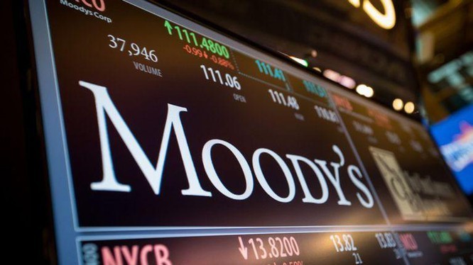 Moody’s nâng hạng tín nhiệm của Việt Nam, ngân hàng hưởng lợi lớn - Ảnh 1.
