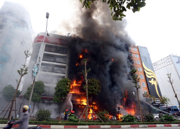 Ám ảnh những vụ cháy quán karaoke thảm khốc khiến nhiều người thiệt mạng - Ảnh 4.