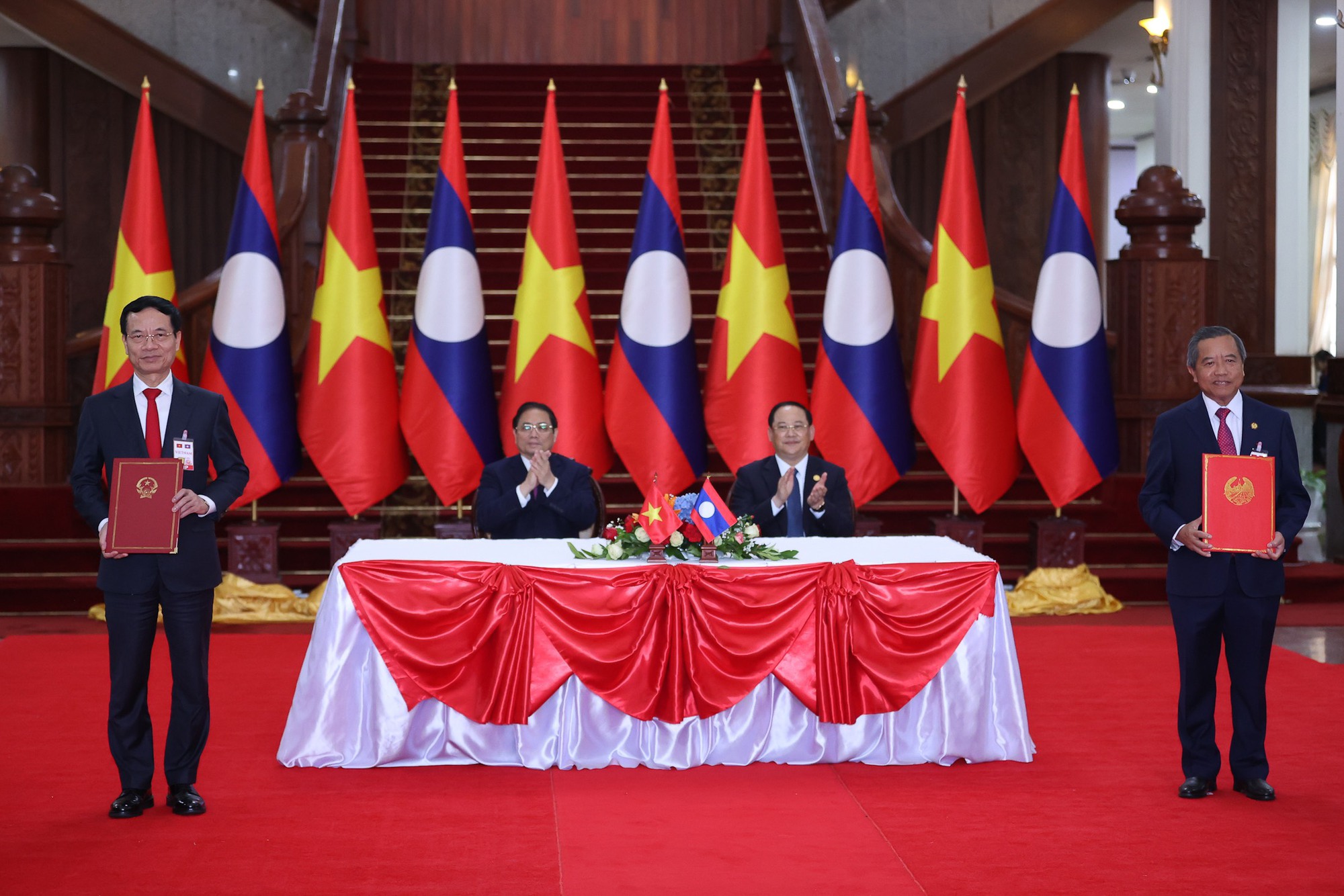 Việt Nam chính thức thiết lập quan hệ Đối tác số với nước bạn Lào - Ảnh 1.
