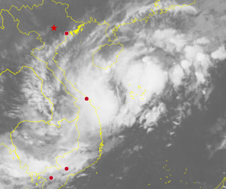Áp thấp nhiệt đới có thể mạnh lên thành bão, Bắc Bộ, Trung Bộ mưa lớn - Ảnh 3.