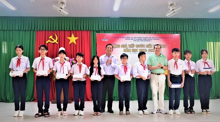 PV Drilling (PVN) tiếp bước em đến trường tại Sơn La, Hà Giang và Cần Thơ- Ảnh 3.