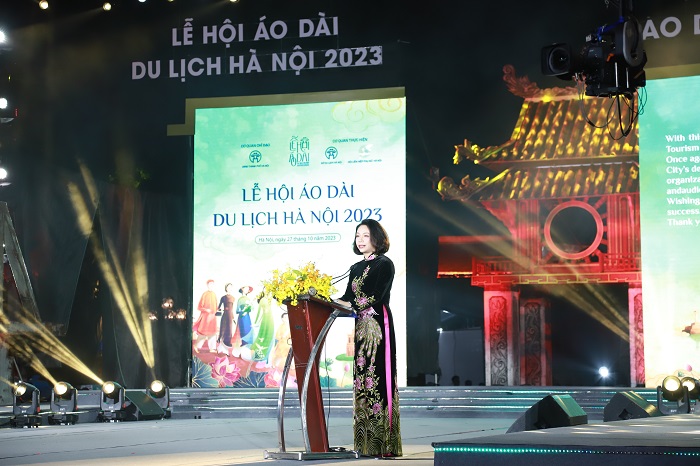 Rực rỡ sắc màu văn hóa tại lễ khai mạc Lễ hội Áo dài du lịch Hà Nội 2023  - Ảnh 1.