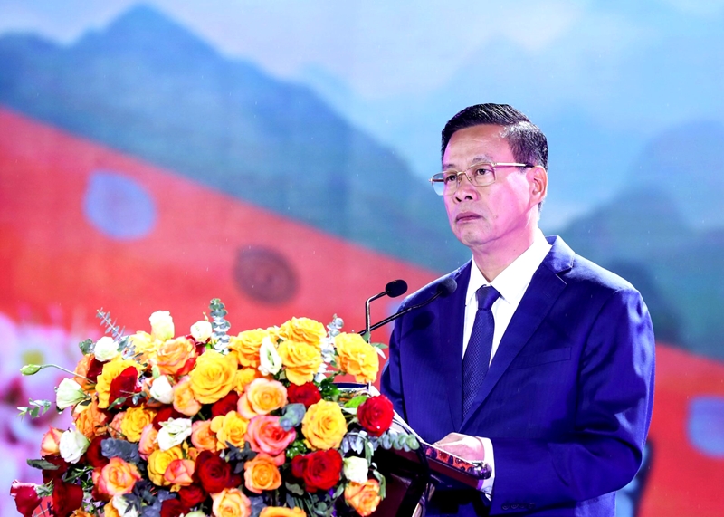 Hà Giang: Cao nguyên đá Đồng Văn nhận danh hiệu Công viên địa chất toàn cầu UNESCO, khai mạc Lễ hội hoa Tam giác mạch - Ảnh 2.