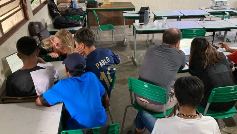 AI giúp học sinh bản địa ở Brazil viết tiếng mẹ đẻ- Ảnh 4.