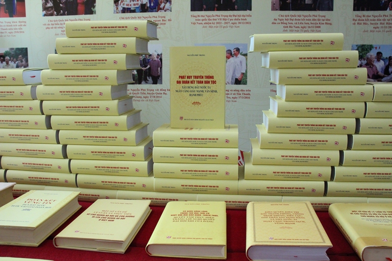 Ra mắt cuốn sách về phát huy truyền thống đại đoàn kết toàn dân tộc của Tổng Bí thư Nguyễn Phú Trọng- Ảnh 2.