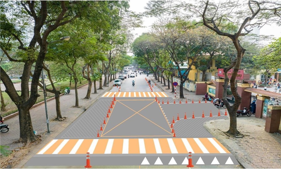 Hà Nội triển khai các giải pháp bảo đảm an toàn giao thông khu vực trường học- Ảnh 2.