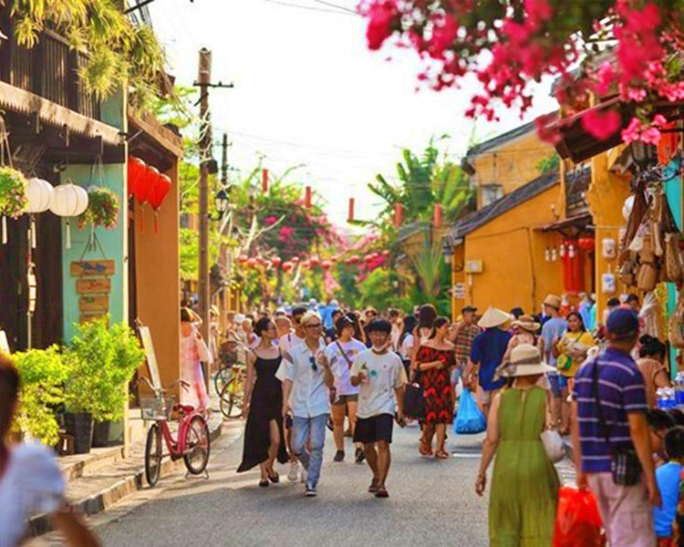 Việt Nam cuốn hút du khách với sự nổi trội của các điểm đến nghỉ đông Hà Nội, Hội An- Ảnh 7.