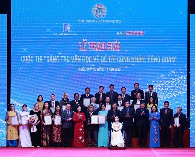 Trao giải Cuộc thi Sáng tác Văn học về đề tài công nhân, công đoàn- Ảnh 7.