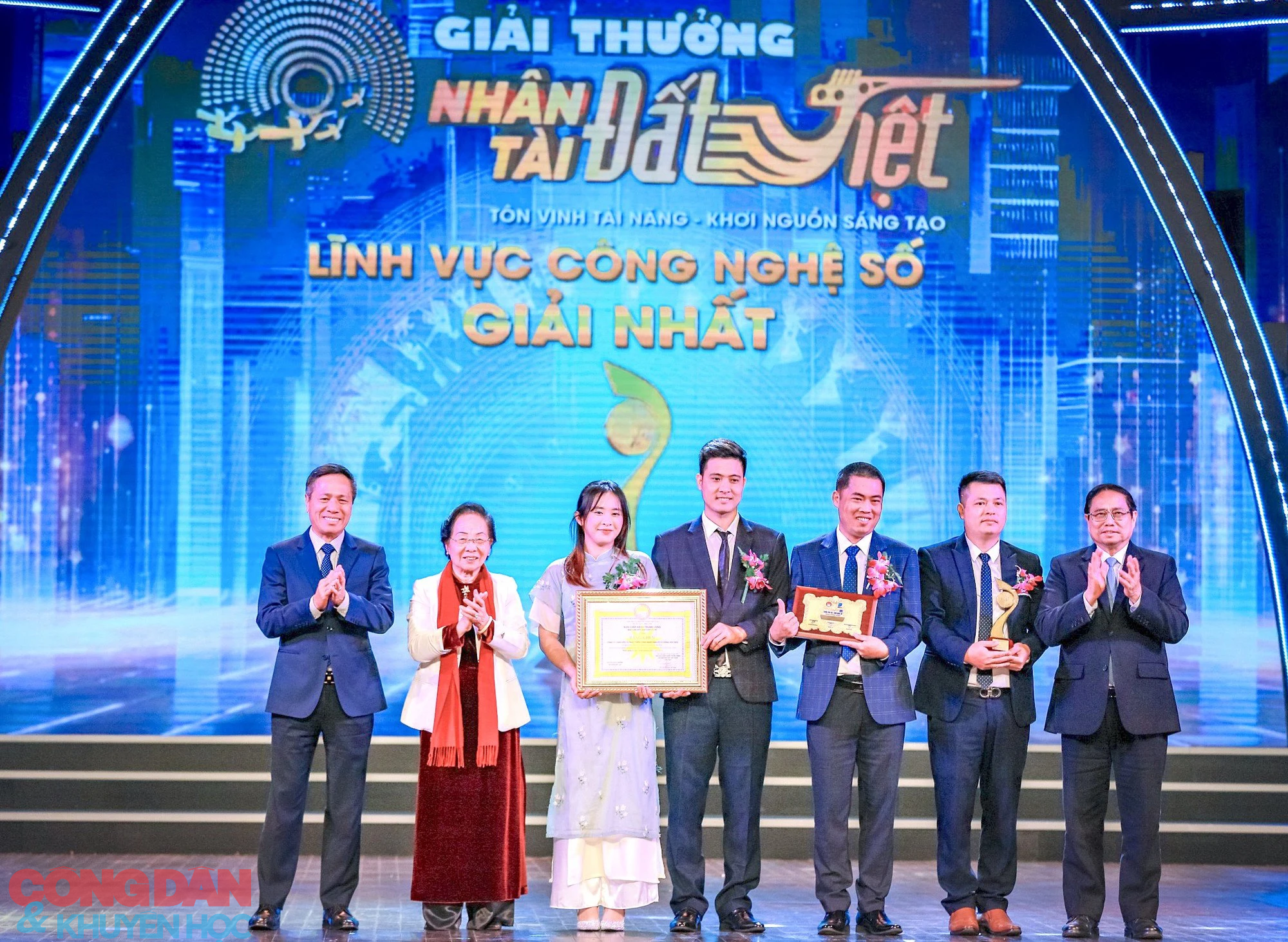 Thủ tướng Phạm Minh Chính: Giải thưởng Nhân tài Đất Việt khẳng định trí tuệ Việt Nam với khu vực và thế giới- Ảnh 1.